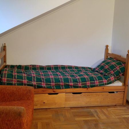 Rent0Nline Brwinow Rooms Oda fotoğraf