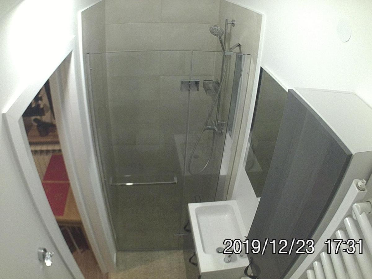 Rent0Nline Brwinow Rooms Dış mekan fotoğraf