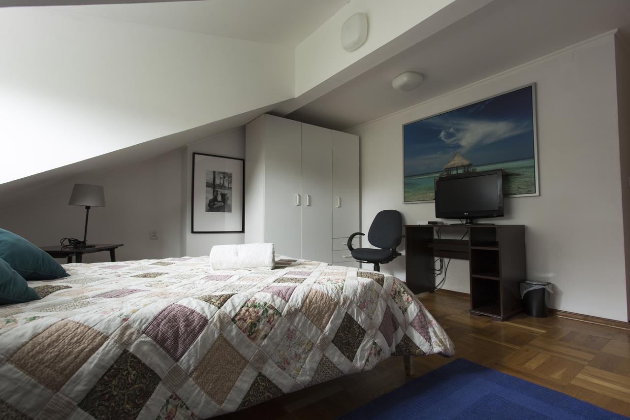 Rent0Nline Brwinow Rooms Dış mekan fotoğraf